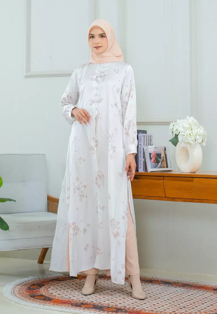 Mosleem One Set Floral Armany Silk Peach By Brilliant Girl Warna Salem