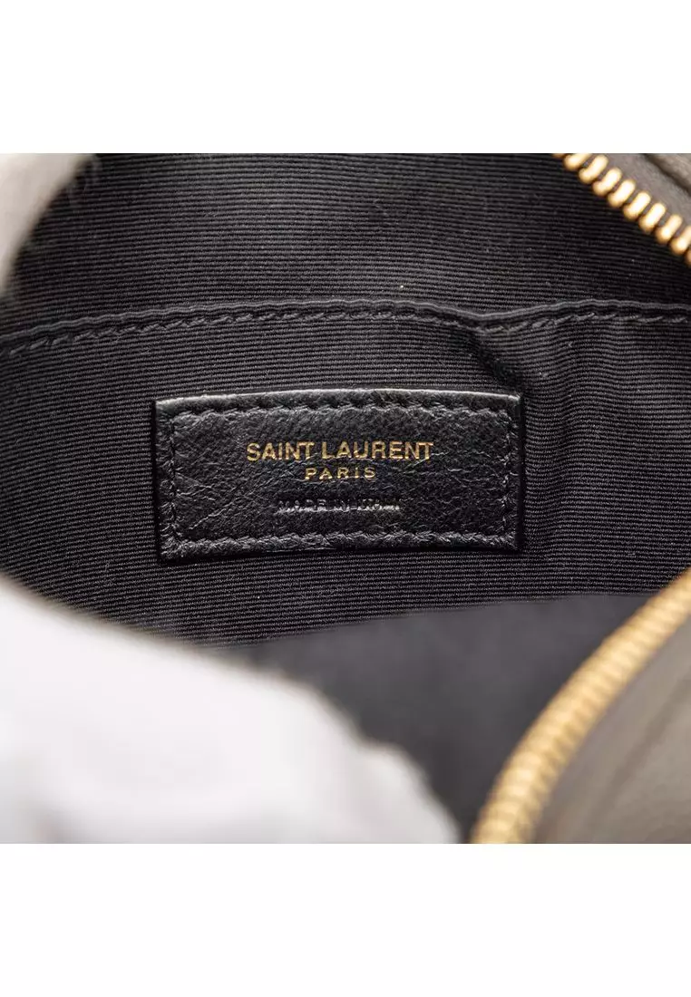 Pre-Loved Saint Laurent Grain De Poudre Chevron Round Vinyle Camera Bag