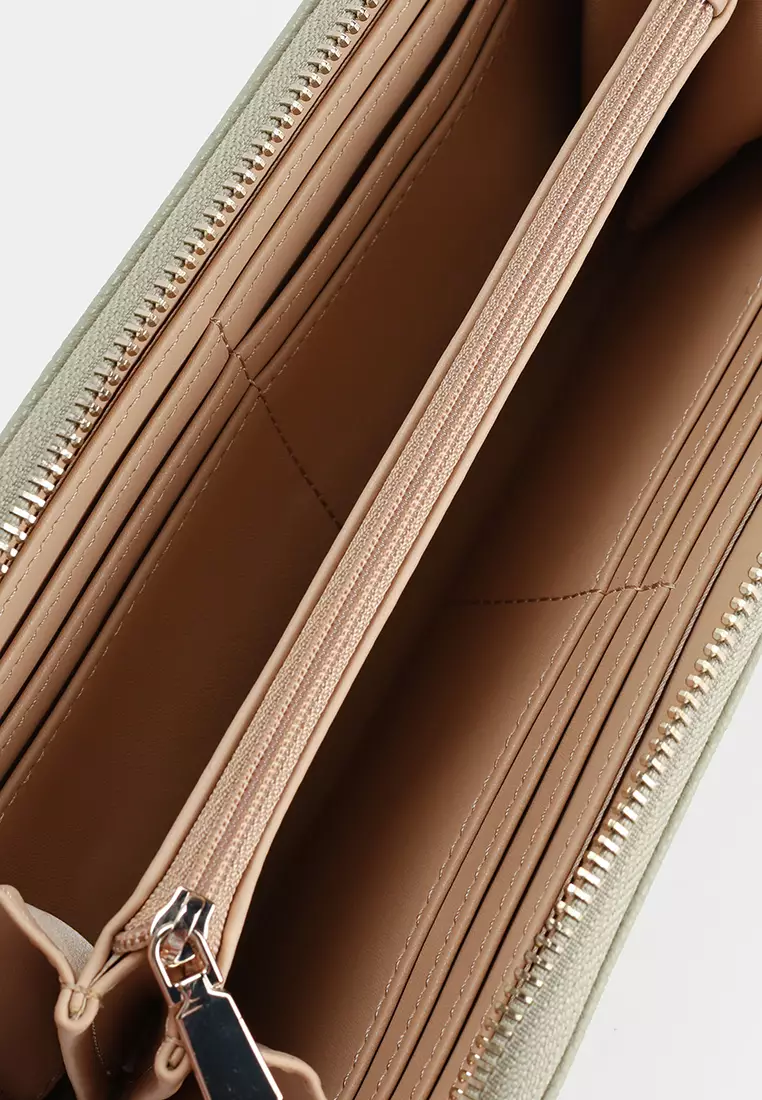 Laurel II Large Zip Around Wallet