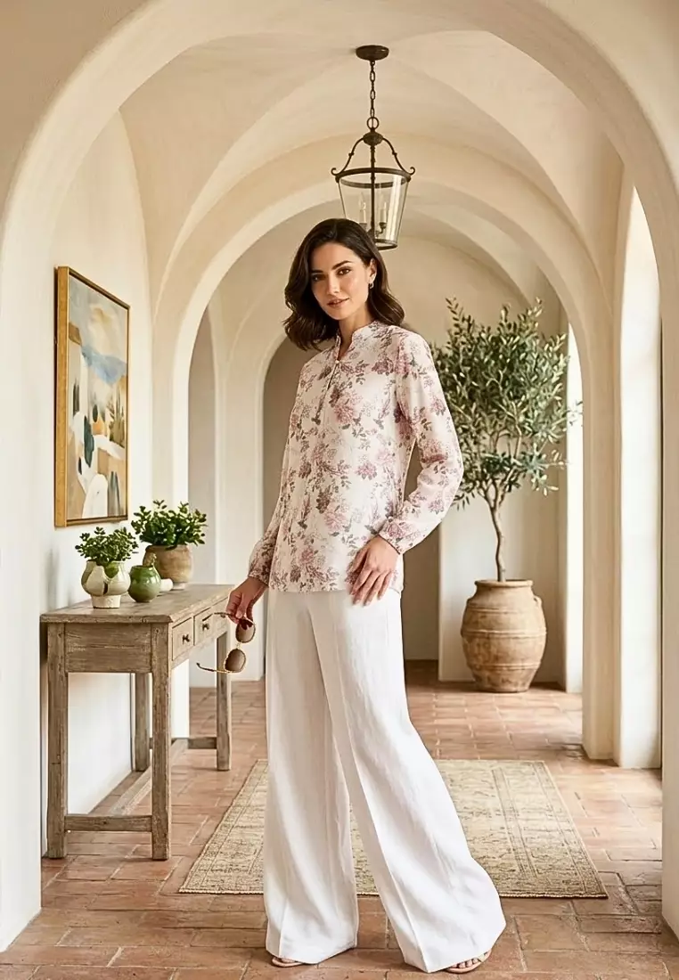 Floral Blouse V Neck In Broken White By Brilliant Girl Warna PUTIH