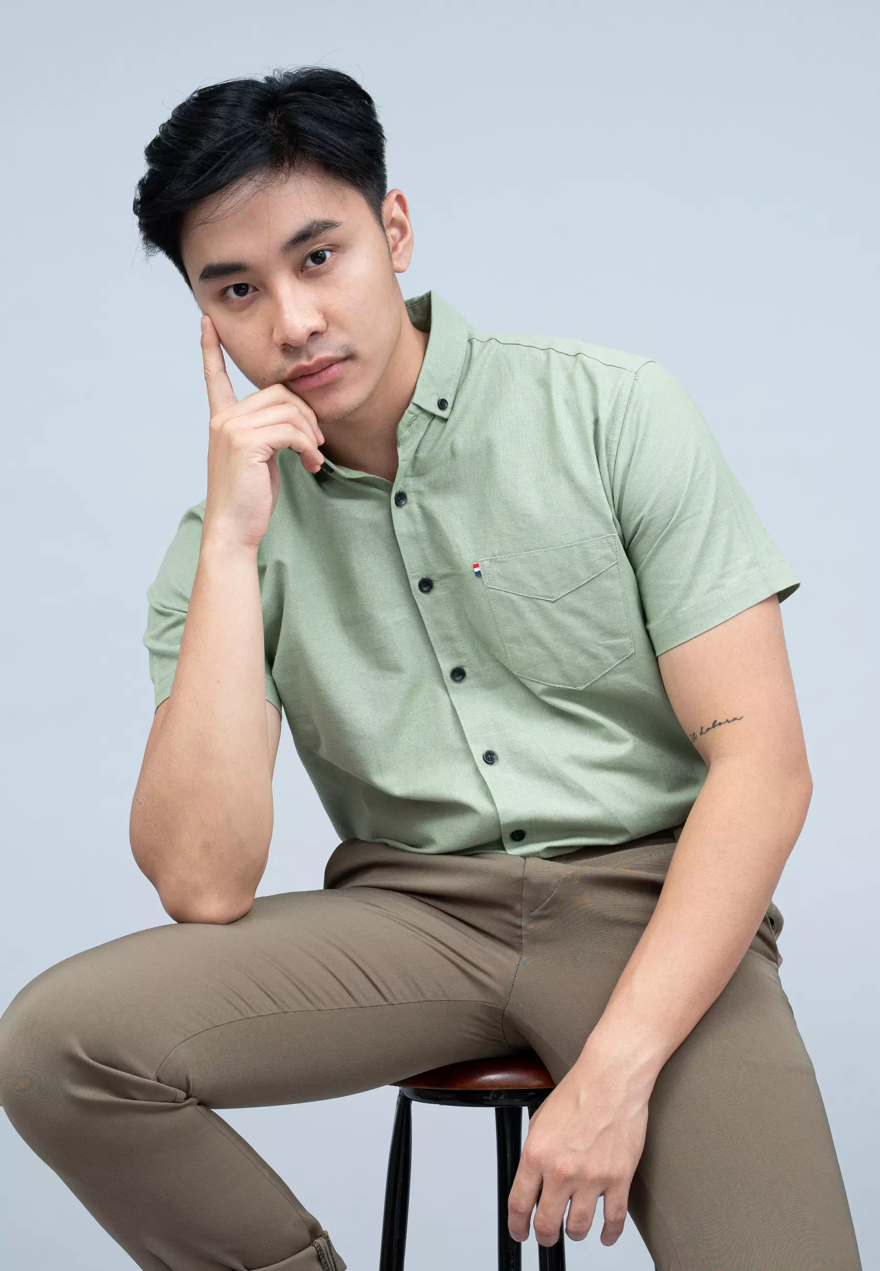 Kemeja lengan pendek pria formal slim fit mint green houseofcuff