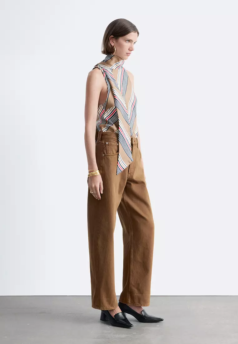 桶形褲腳牛仔褲