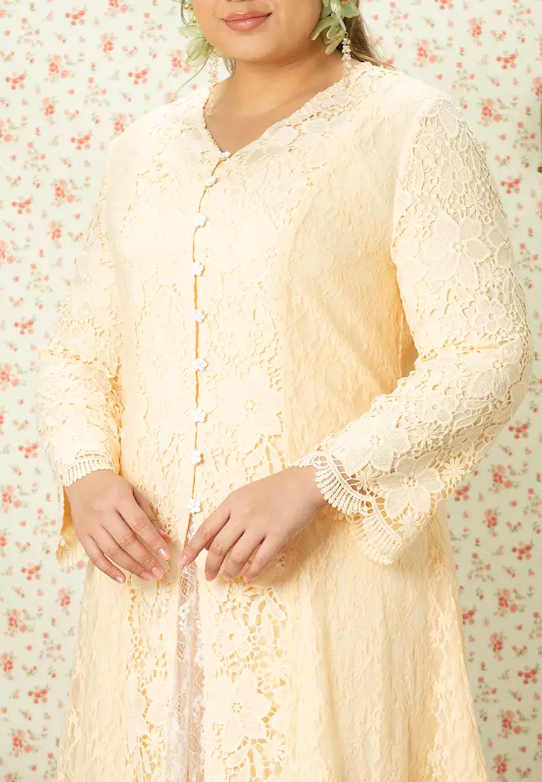 NAQILA PLUS SIZE LACE TOP