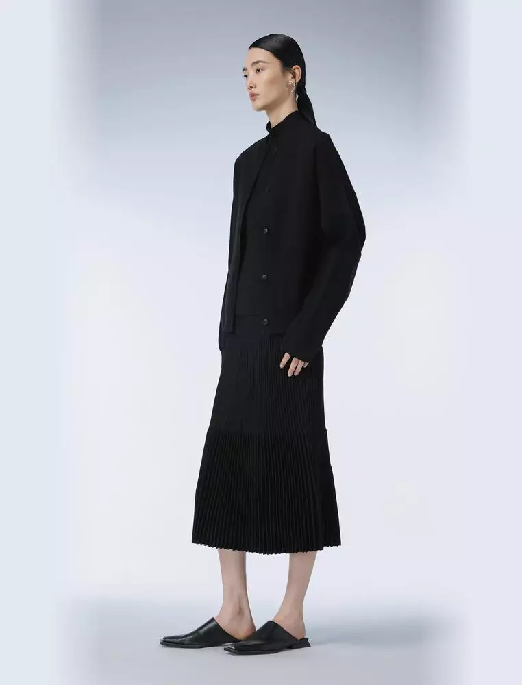 常規短款開襟毛衫