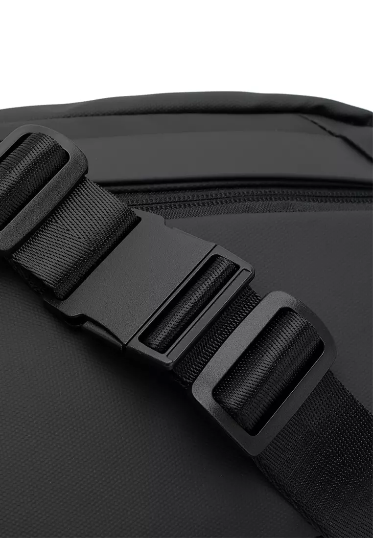 Men's Chest Bag / Sling Bag / Crossbody Bag - Black