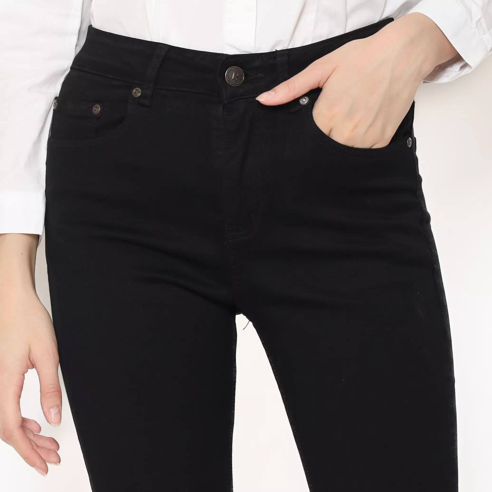 Rodeo - Jeans Wanita - Cadenza Jeans - Black