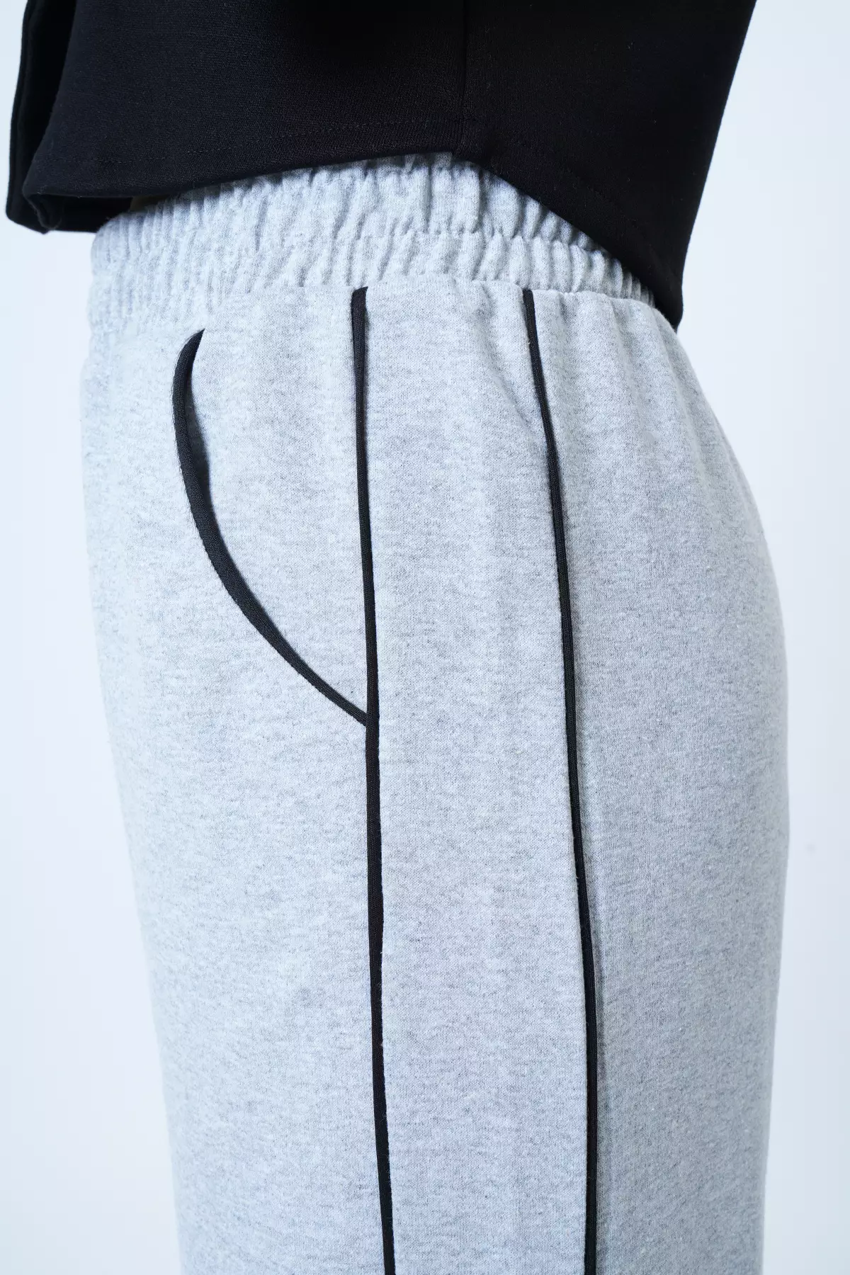Women'S Grimelange Wide Leg Track Pants With Piping Detail And Elastic Waist Alc-X14611