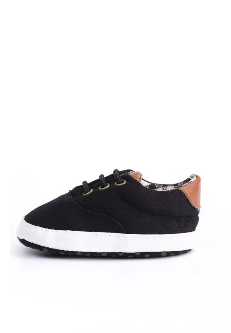 Discount on Raising Little  shoes - SKU: Saku Shoes