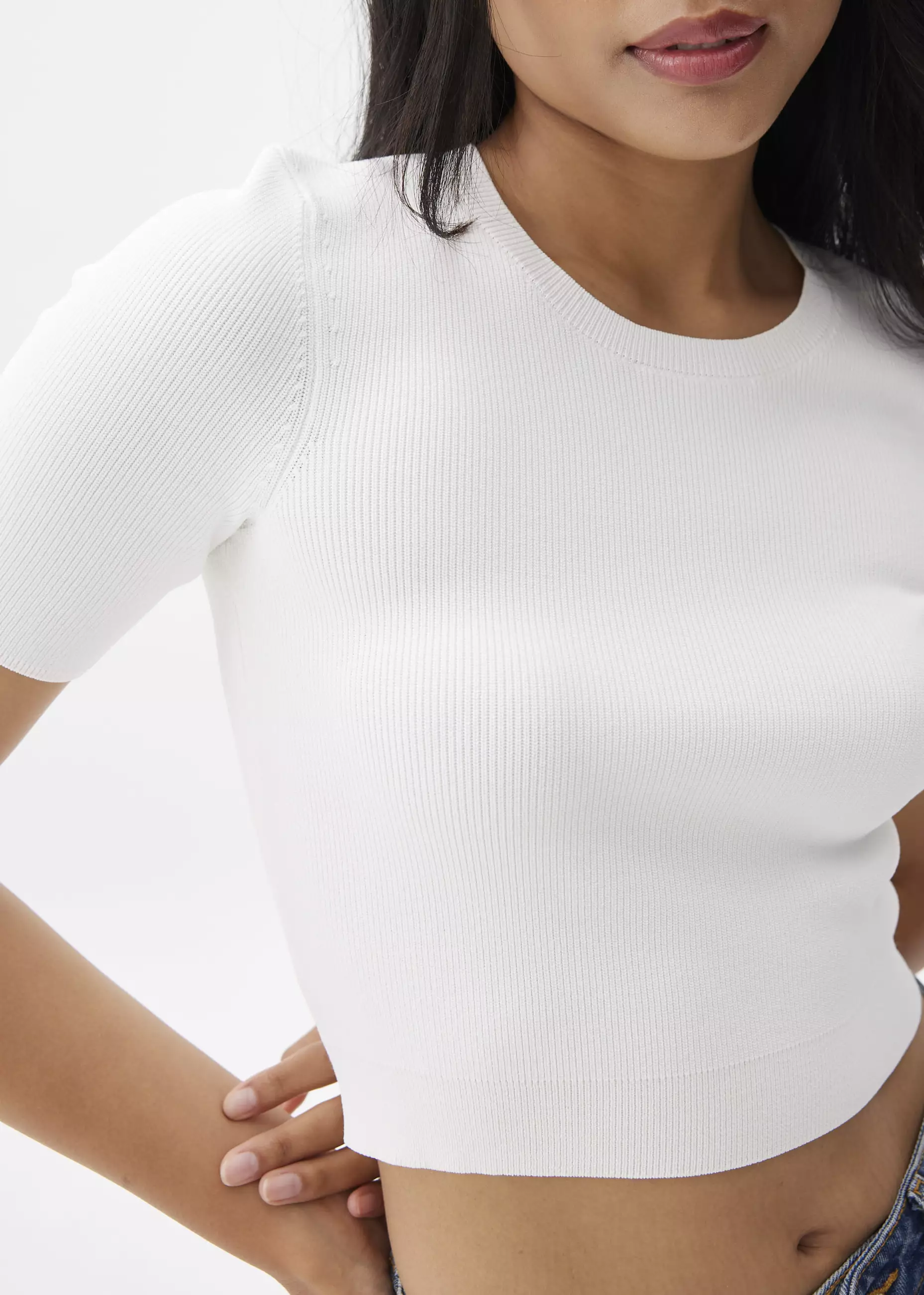 Atasan Wanita - Kyle Knit Round Neck Crop Top