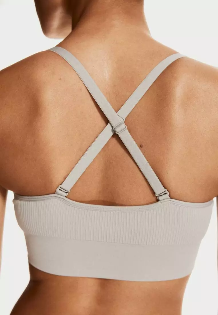 Seamless Medium Support Sports bra with DryMove™