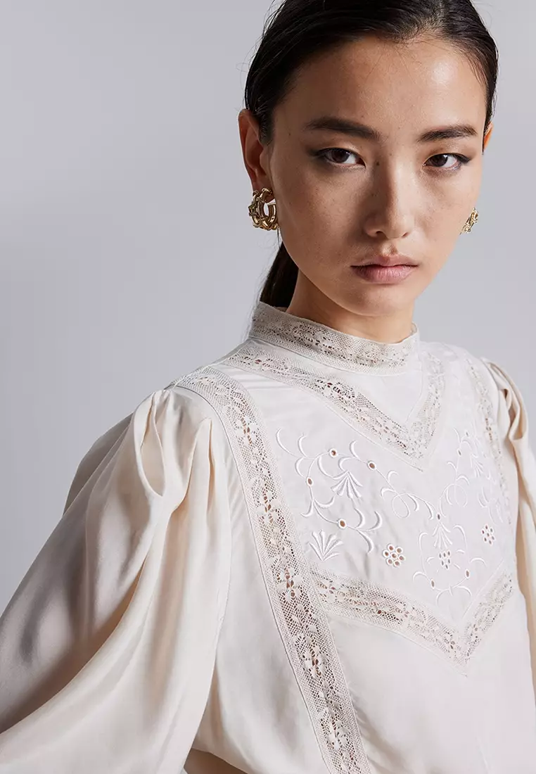 Embroidered Puff-Sleeve Blouse