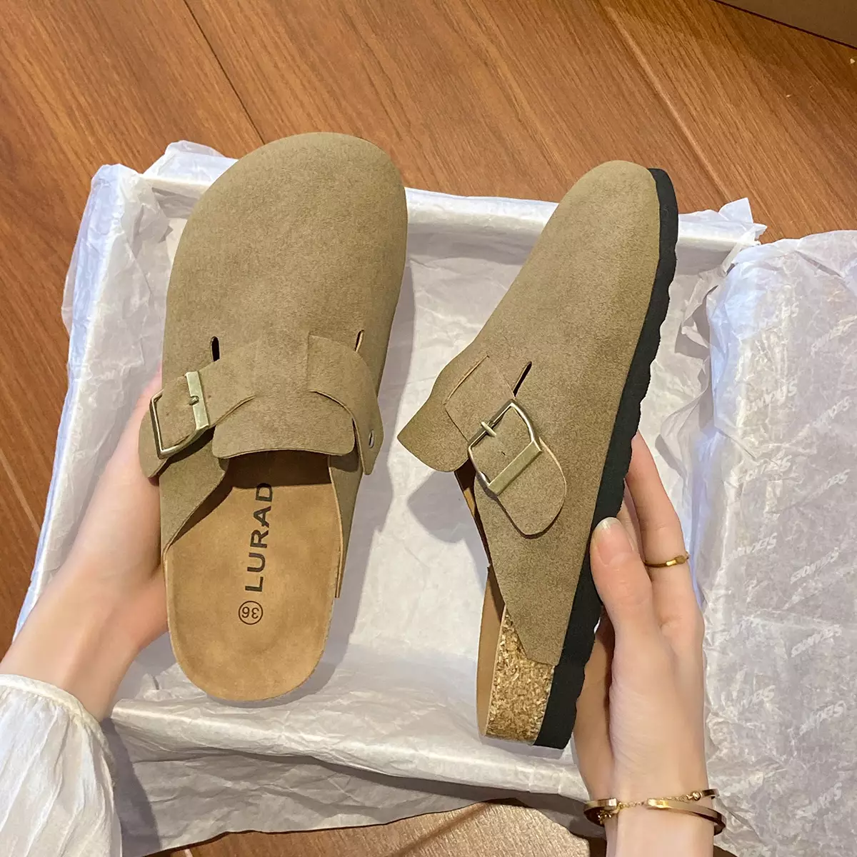 Sandal Wanita Rumah Santai Sendal Lebar Cewek Nyaman Dipakai WL24115