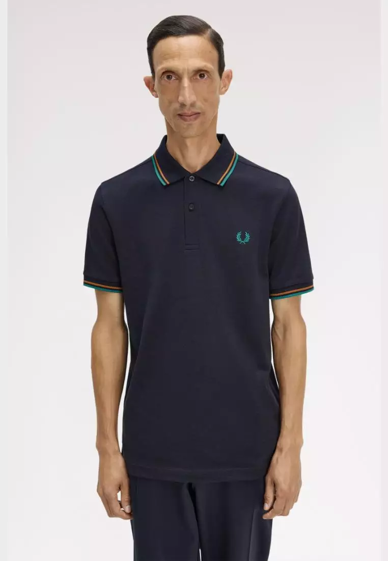 Fred Perry M1588 Twin Tipped T-Shirt (Navy / Dark Caramel / Sport Green)