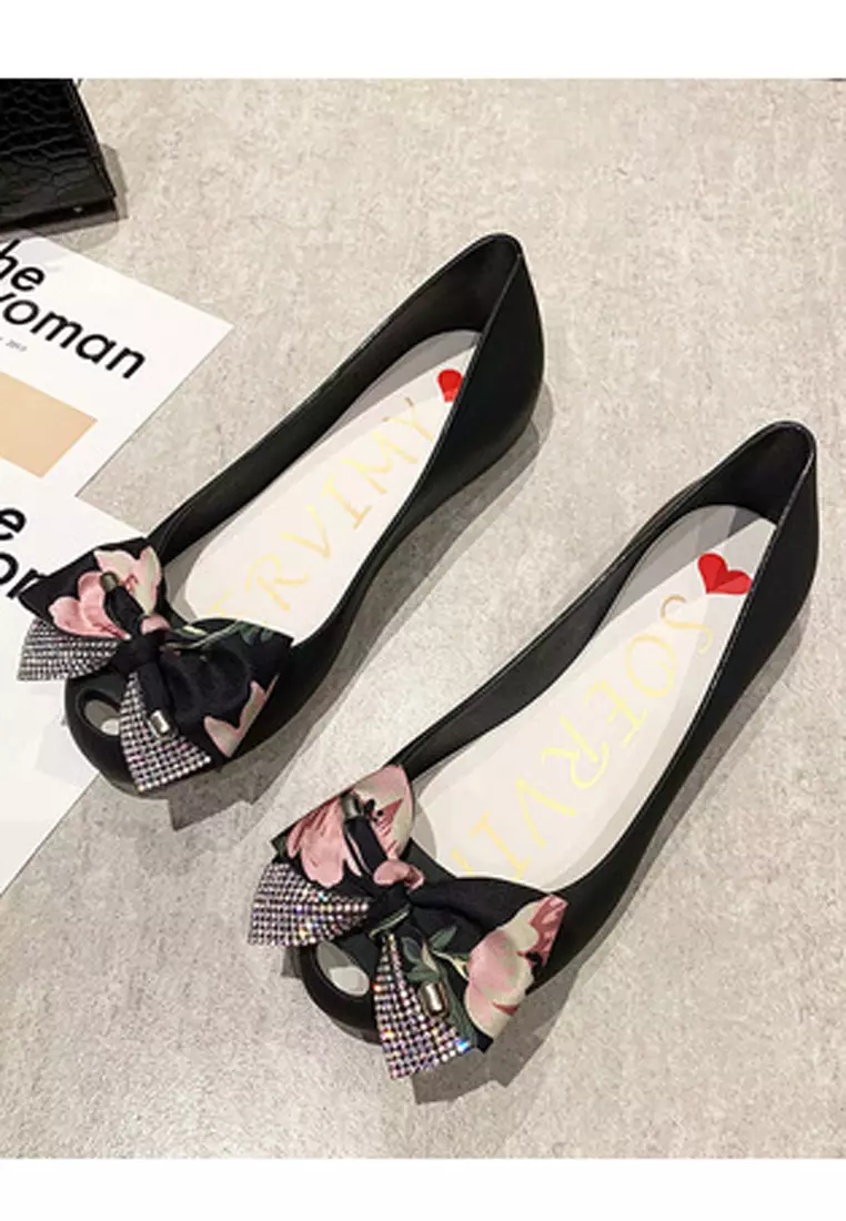 Waterproof black best sale flats