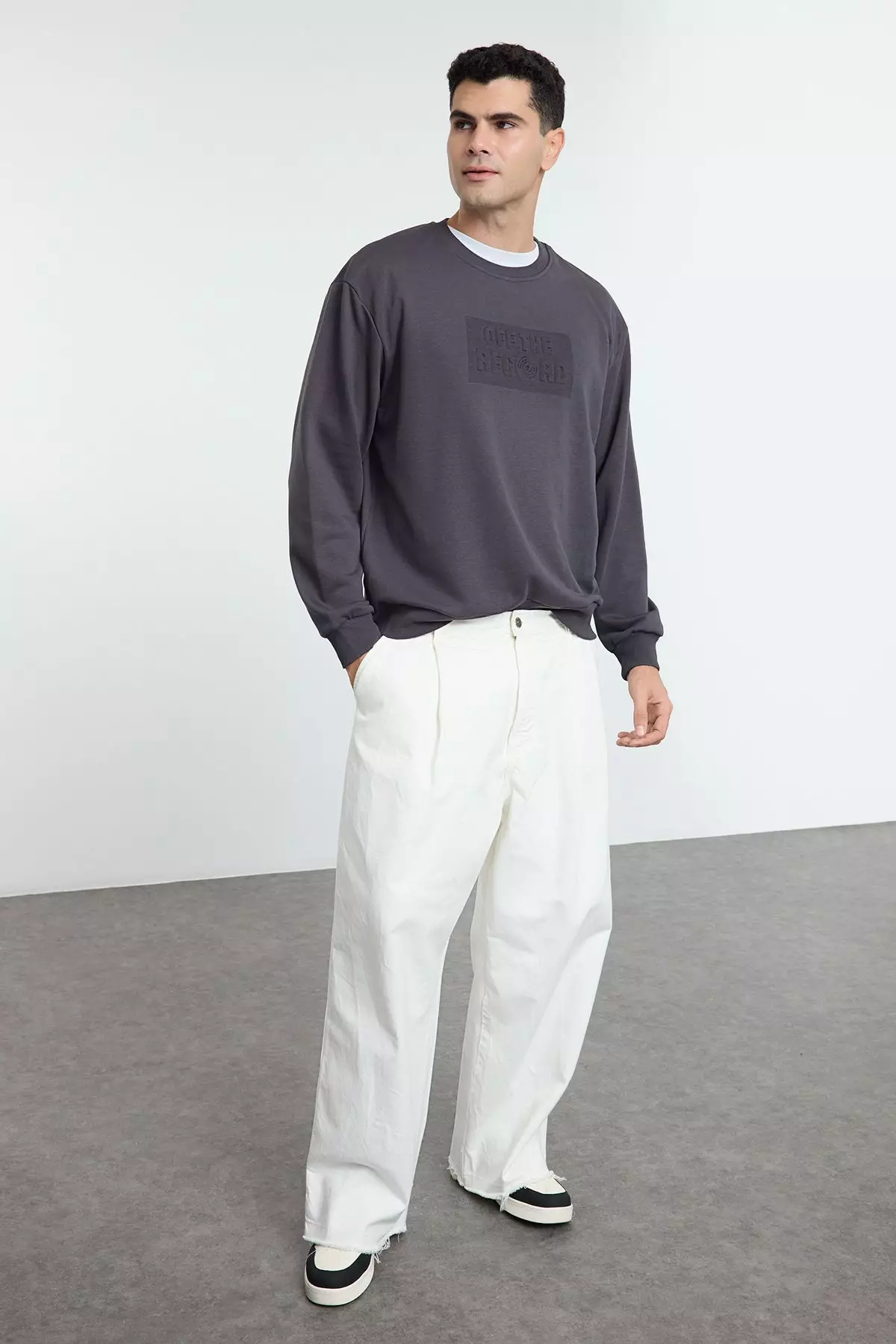 Anthracite Oversize/Wide Cut Embossed Text Printed Non-raised Sweatshirt TMNAW25SW00048