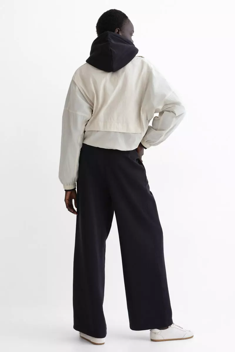 Pleat-front sweatpants