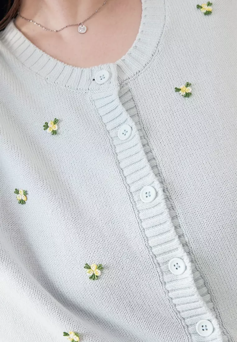 Chunky Knit Cardigan With Flower Patches