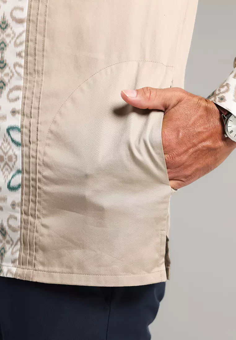 MOC Kemeja Shanghai Lengan Panjang Pria Aksa - Brown