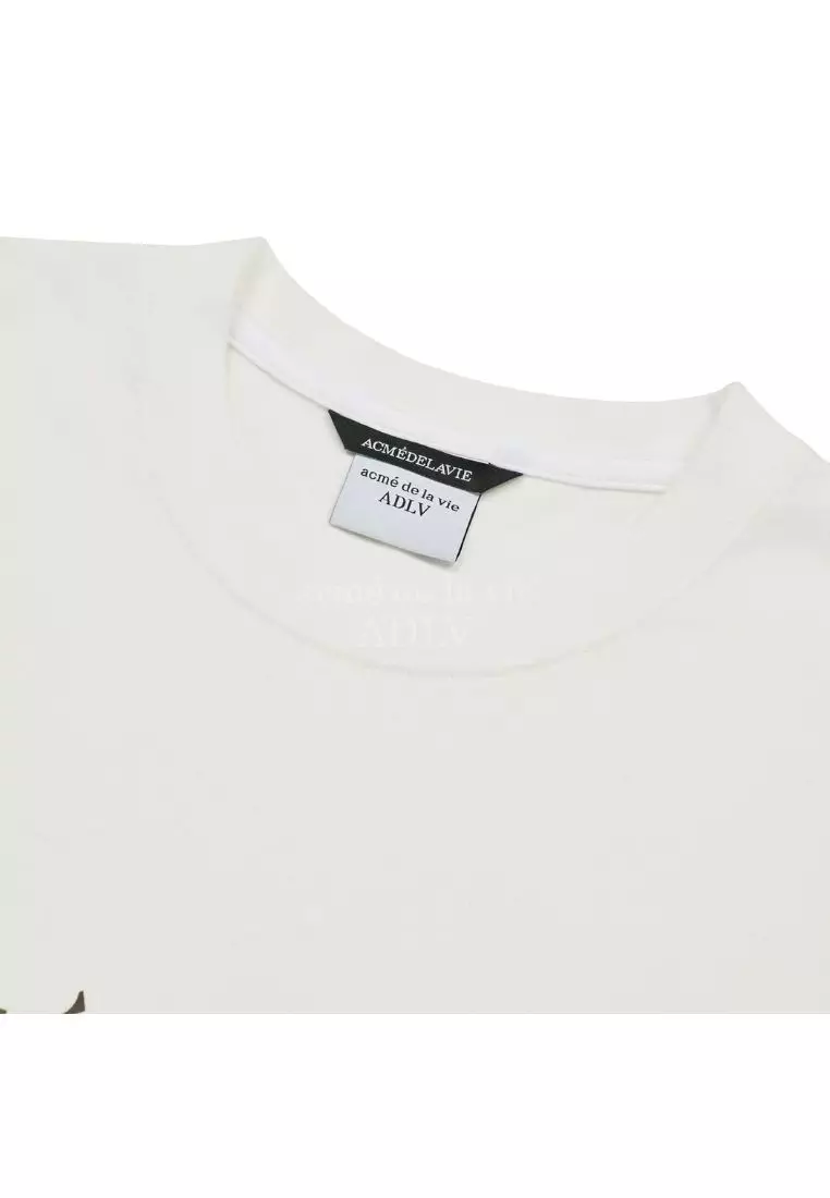 Essential Logo SEASON 2 Short Sleeve T-Shirt Cream