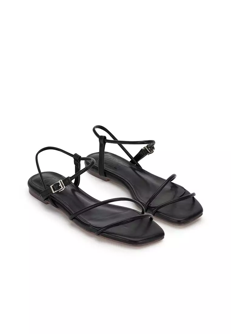 STRAPPY FLAT SANDAL