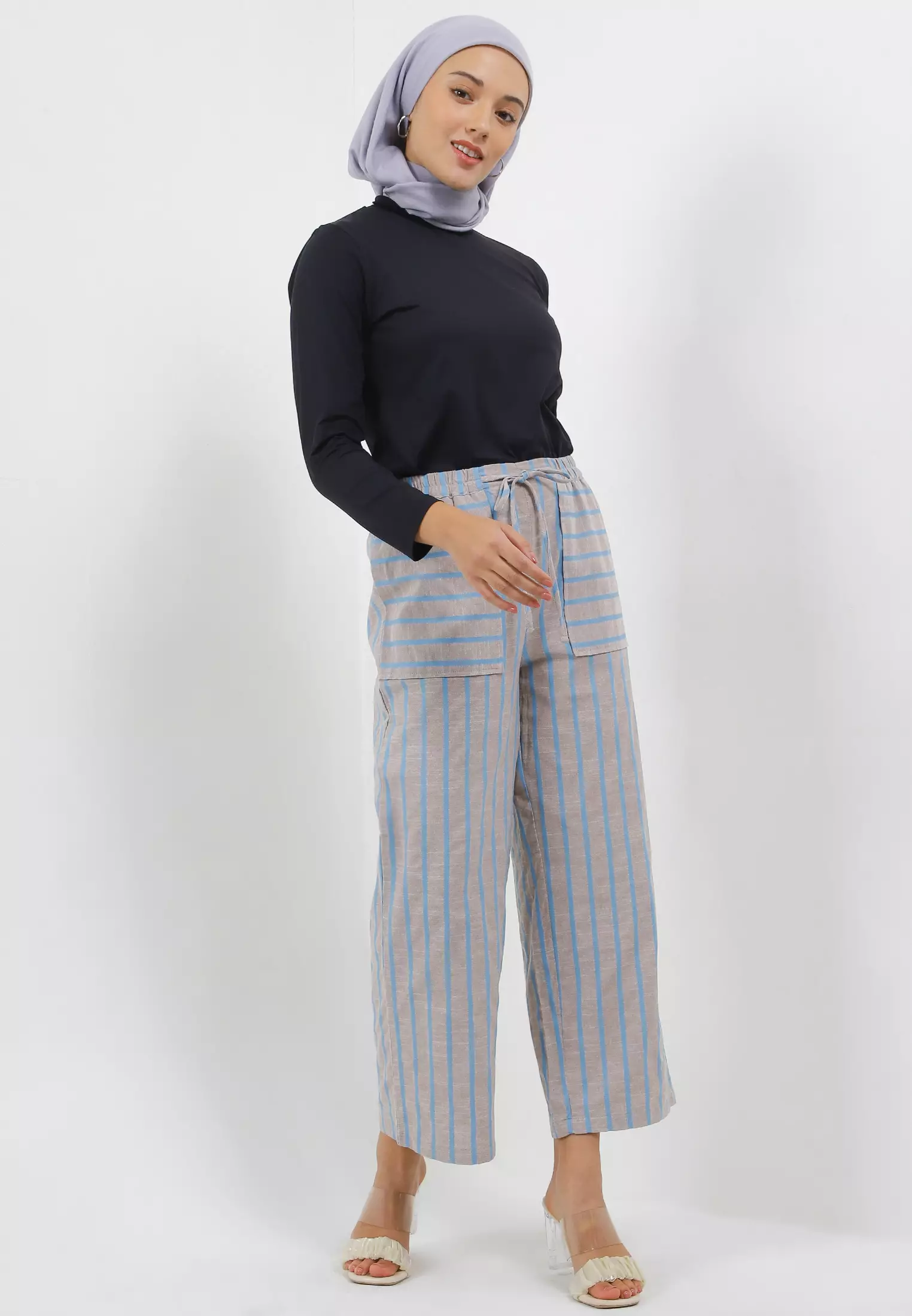 MFMW Adamarie Celana Panjang Kulot Brown Motif Salur