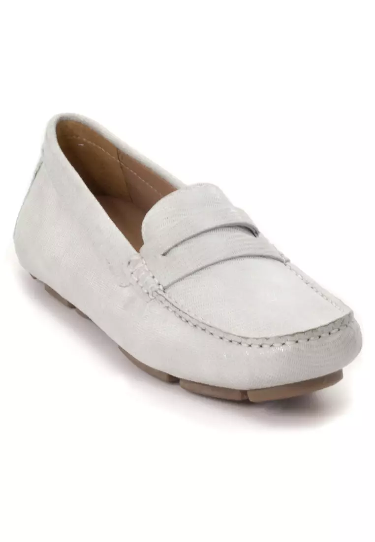 White leather on sale moccasins womens