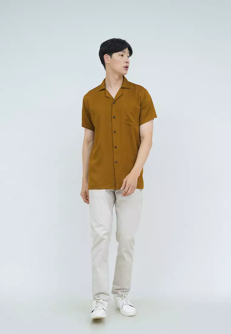 Kemeja bowling shirt pria lengan pendek mustard houseofcuff