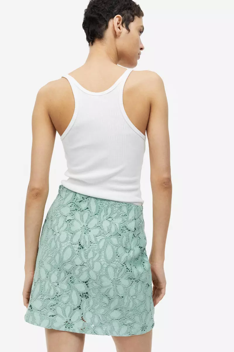 Lace mini skirt