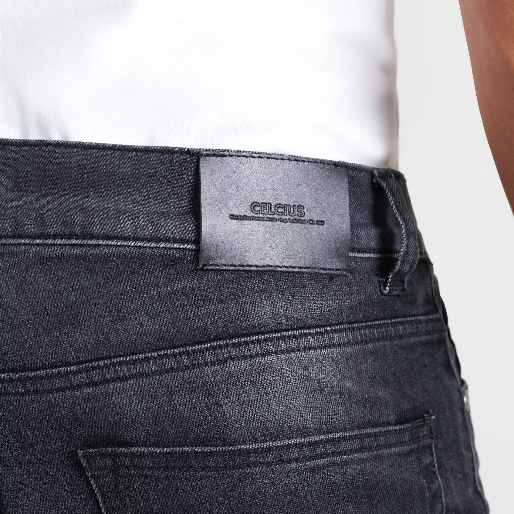 CELCIUS Celana Denim Skinny Fit L03000605C Dark Grey