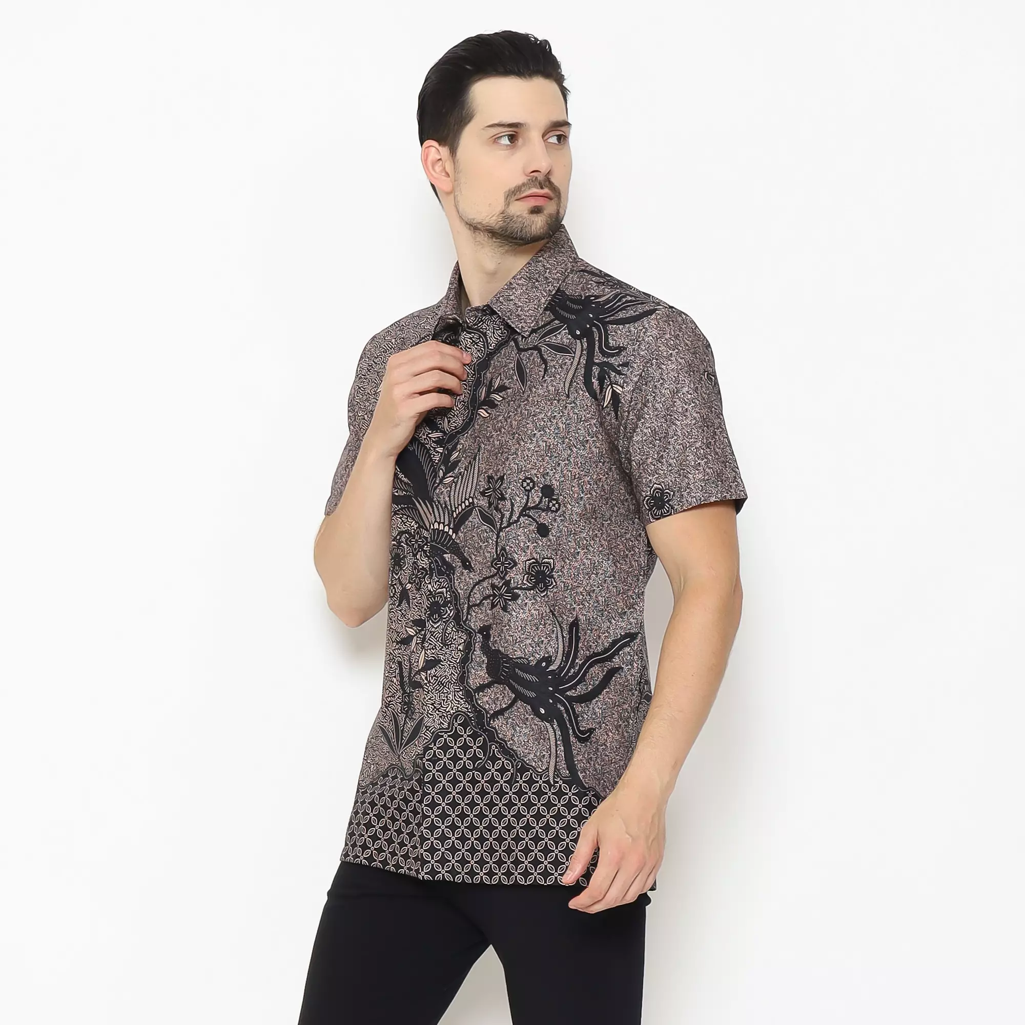 MAGINOT BATIK FURING EXCLUSIVE VERKHA Batik FURING EXCLUSIVE Pria Slim Fit Lengan Pendek