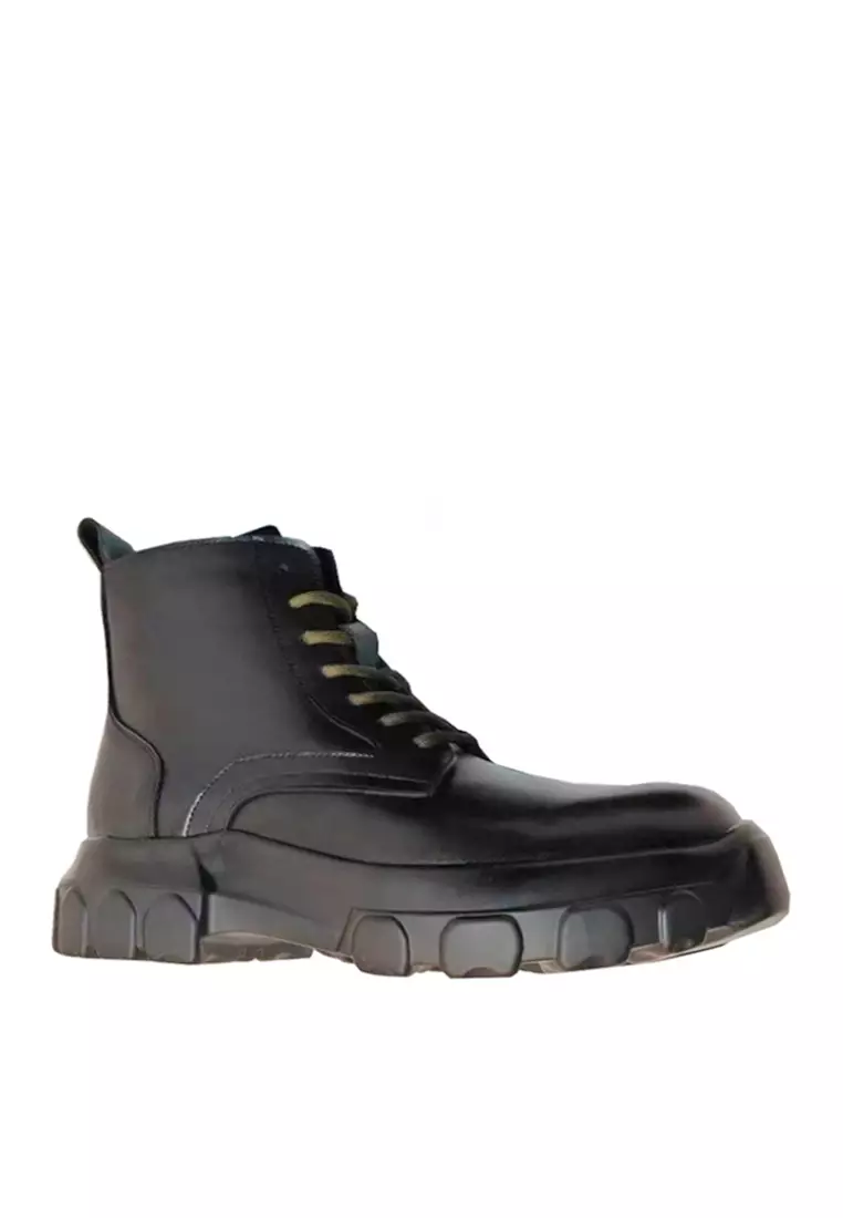 Discount on Twenty Eight Shoes  shoes - SKU: VANSA Fashionable Cow Leather Cargo Martin Boots VSM-B6616