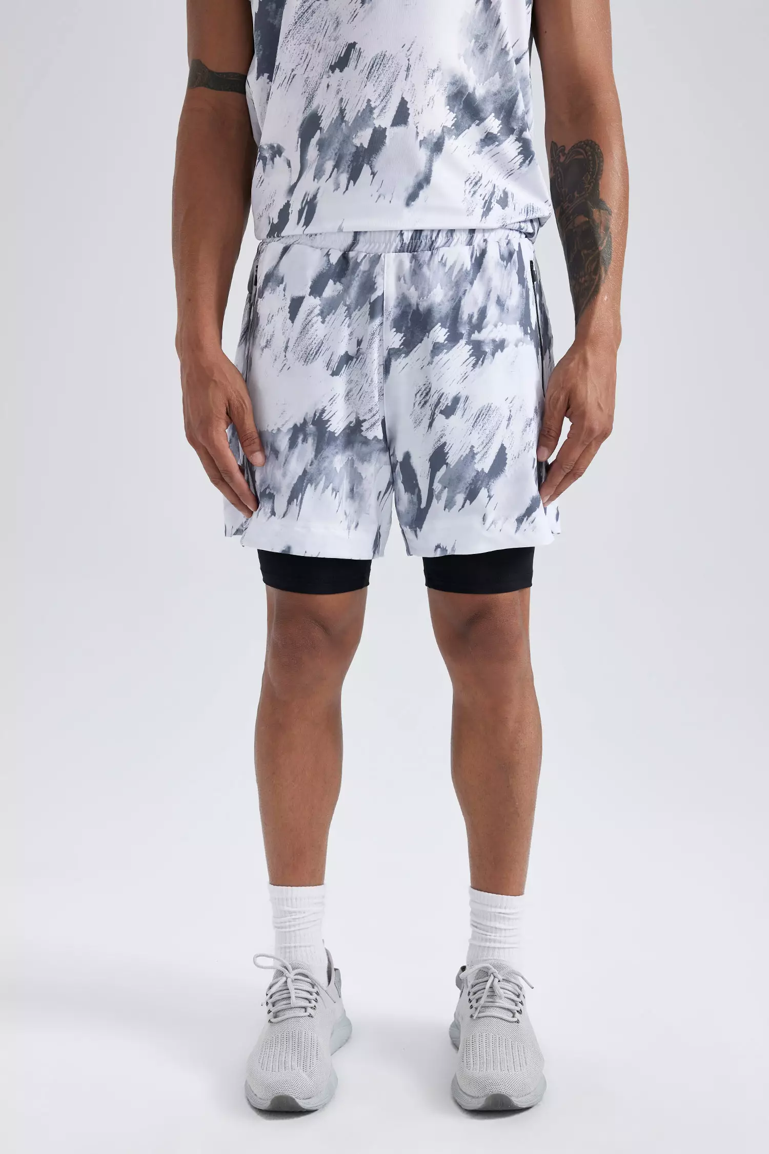 Buy DeFacto Slim Fit Woven Short 2024 Online ZALORA Philippines
