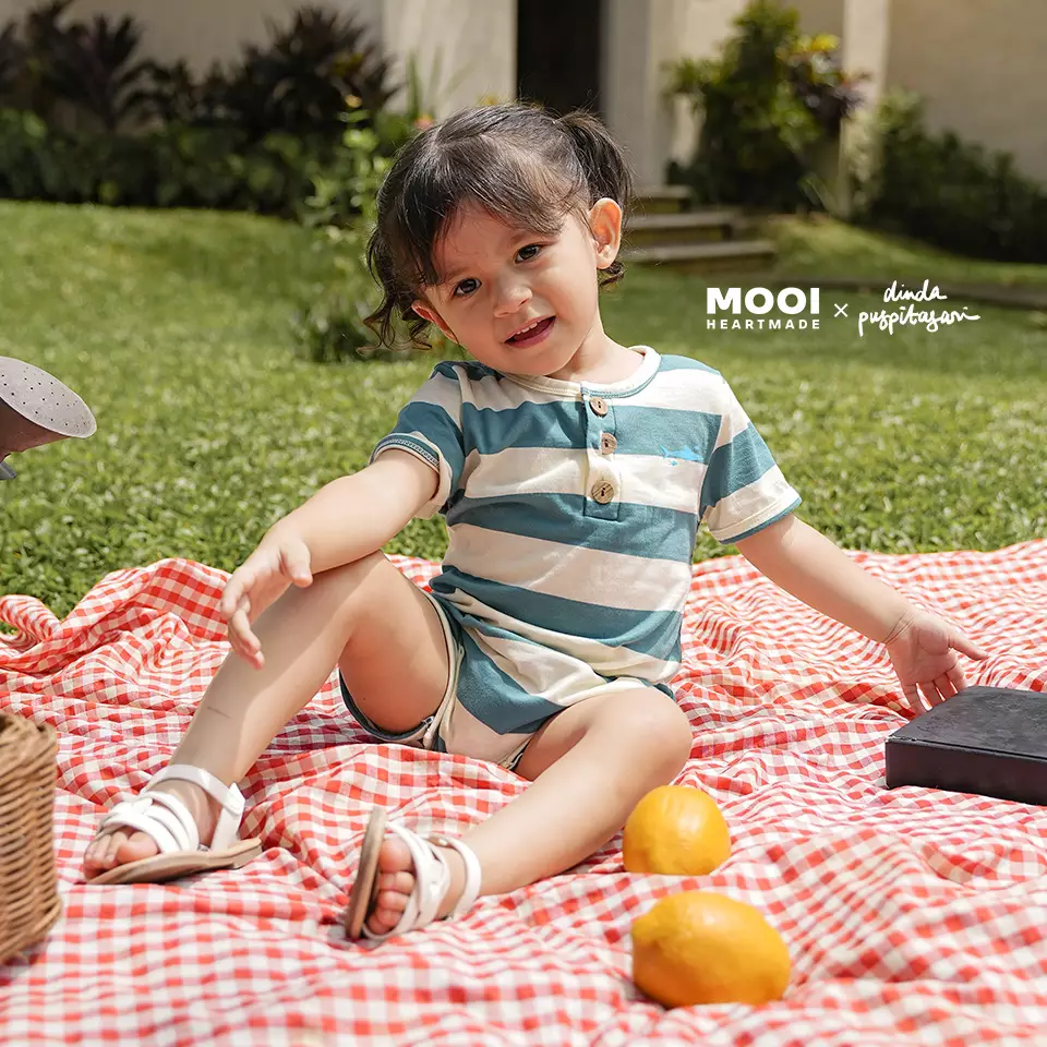 Mooi X Dinda Puspitasari Jumper Bayi Noel Striped Jumper - Yellow Brown