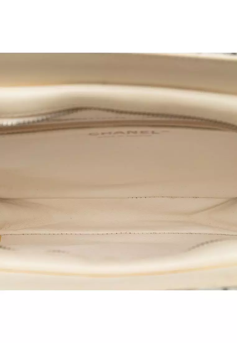 Pre-Loved Chanel Tweed And Resin Zipped Shopping Bag