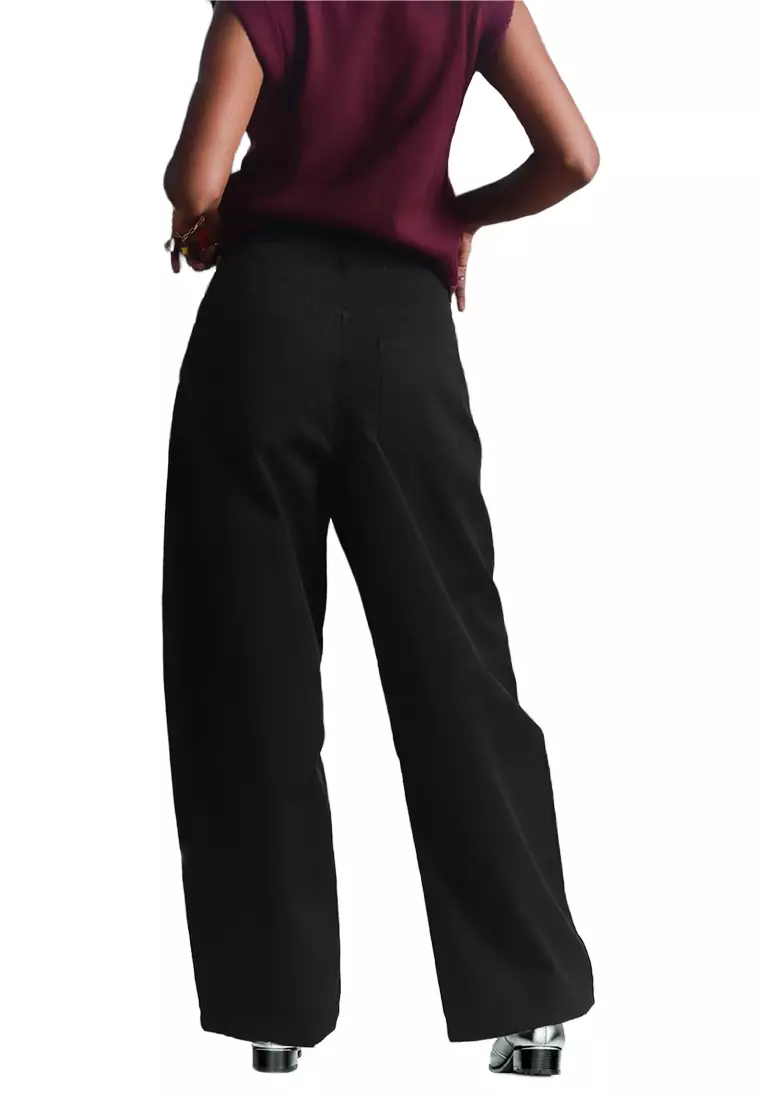 Mid Rise Raw Edge Waistband Barrel Leg Cargo Pants