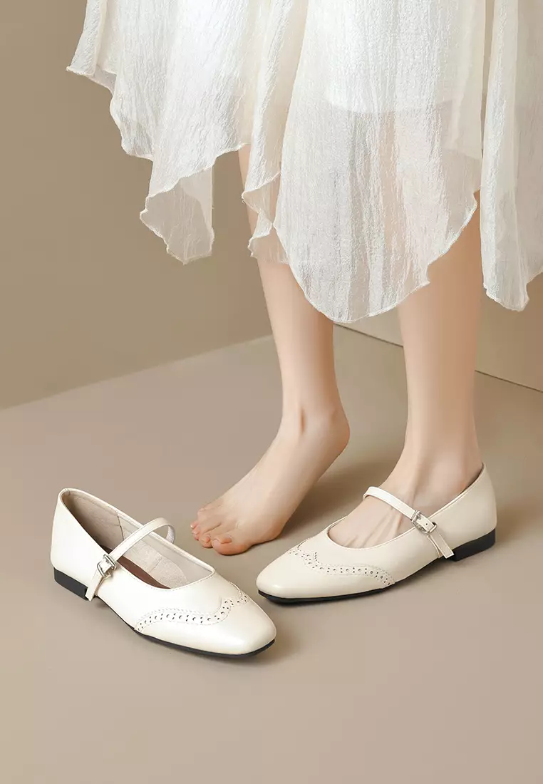 Brogue Microfiber Leather Mary Jane Shoes WW821-1