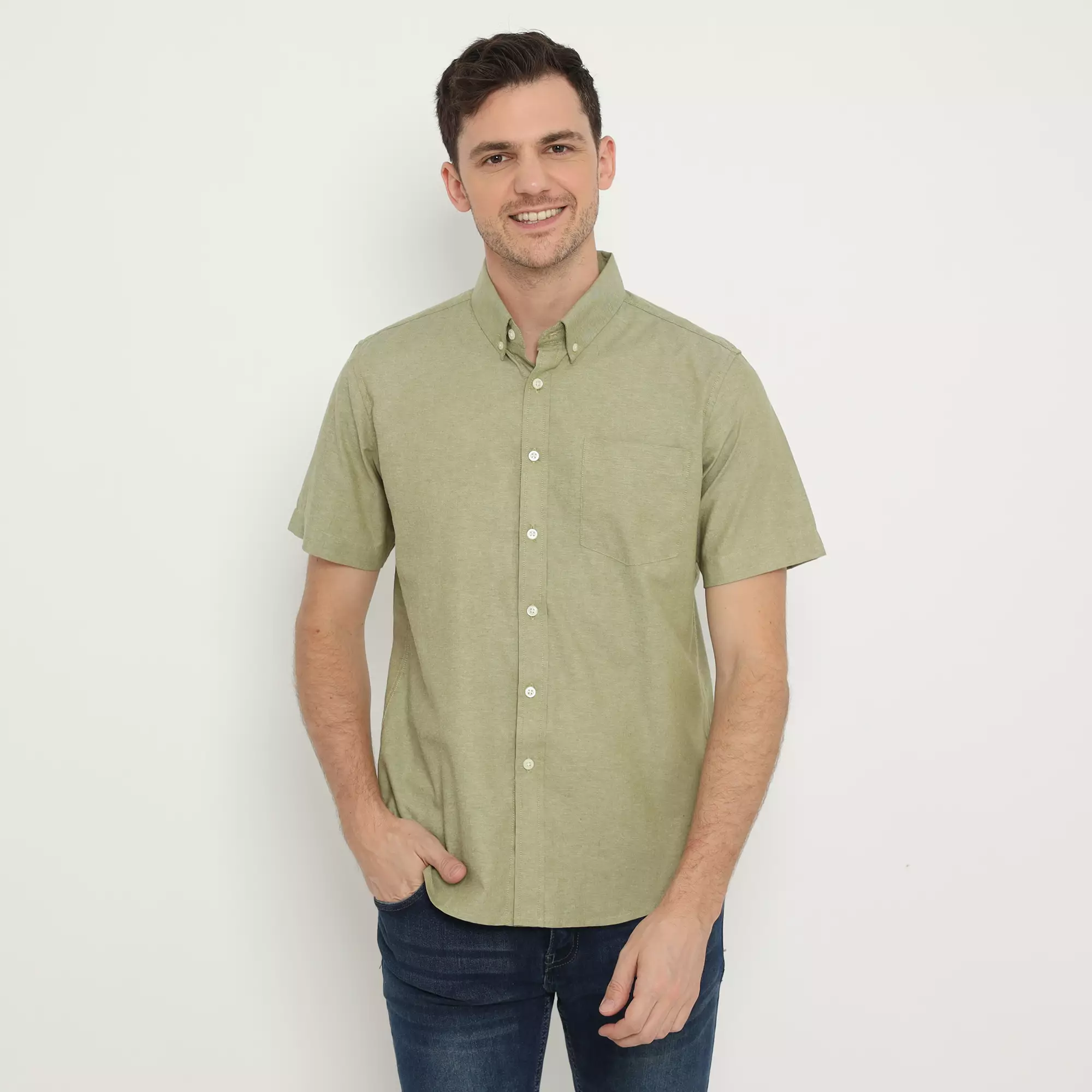 Platini Kemeja Pria Polos Oxford Pendek Hijau Lumut 1069