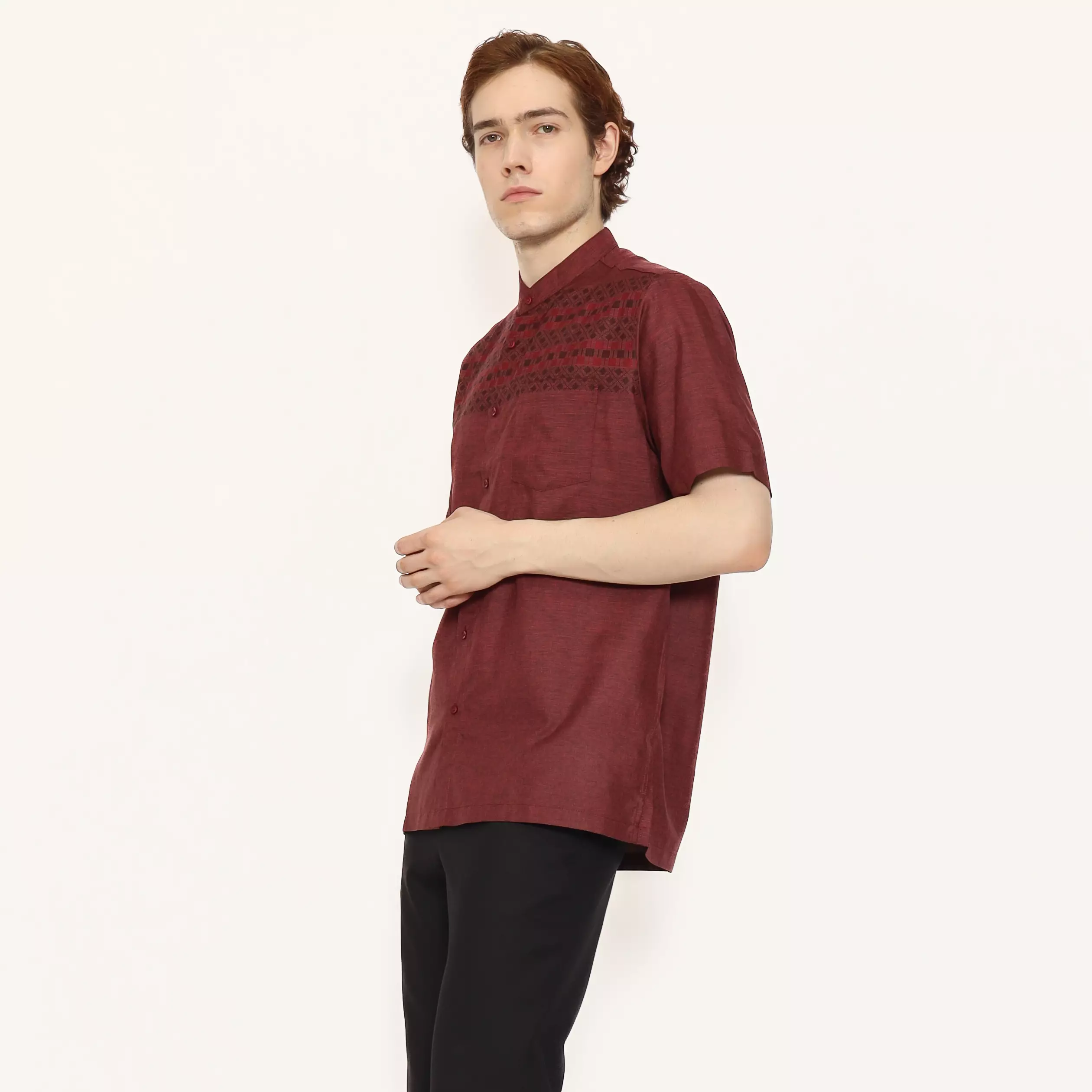 LAWELL OAKLEY-S Baju Koko Pria Lengan Pendek Regular Fit Tekstur Halus Katun Warna Maroon