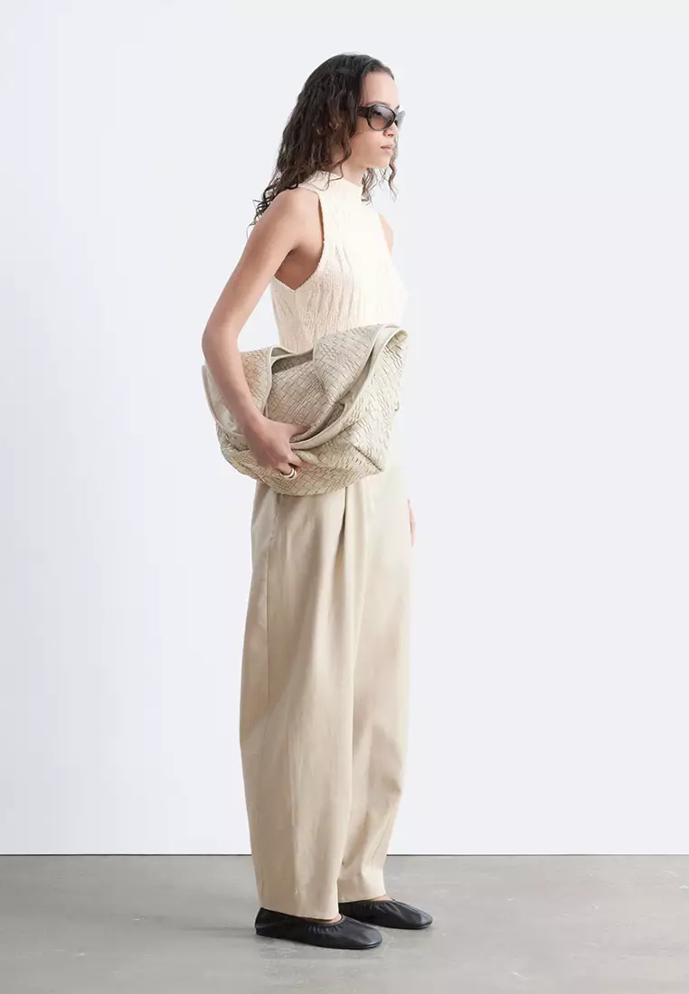 Barrel-Leg Trousers