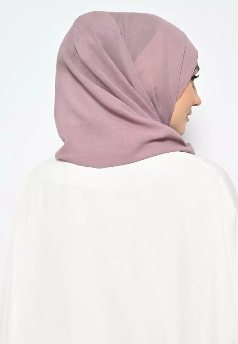 Pasmina Voal Gucci Jahit Tepi Taro