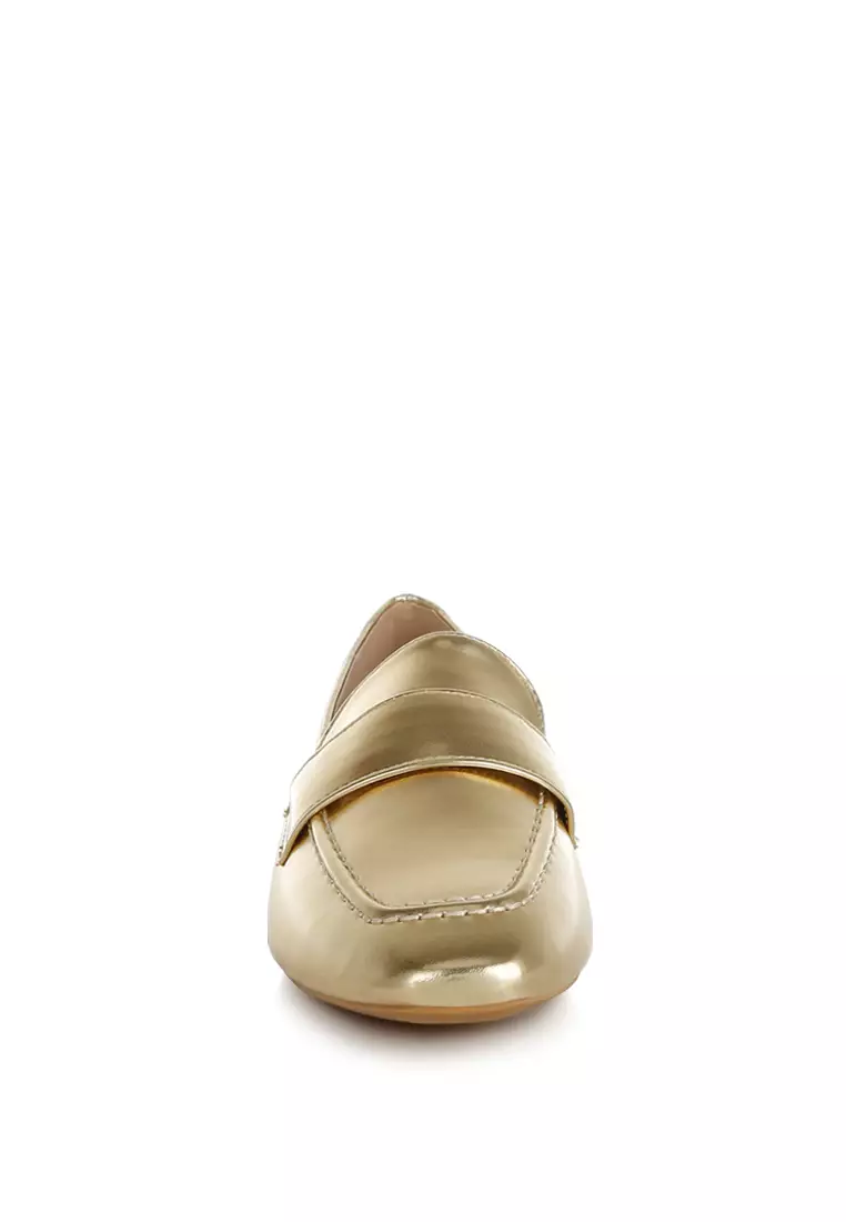 Flat Heel Loafers In Gold