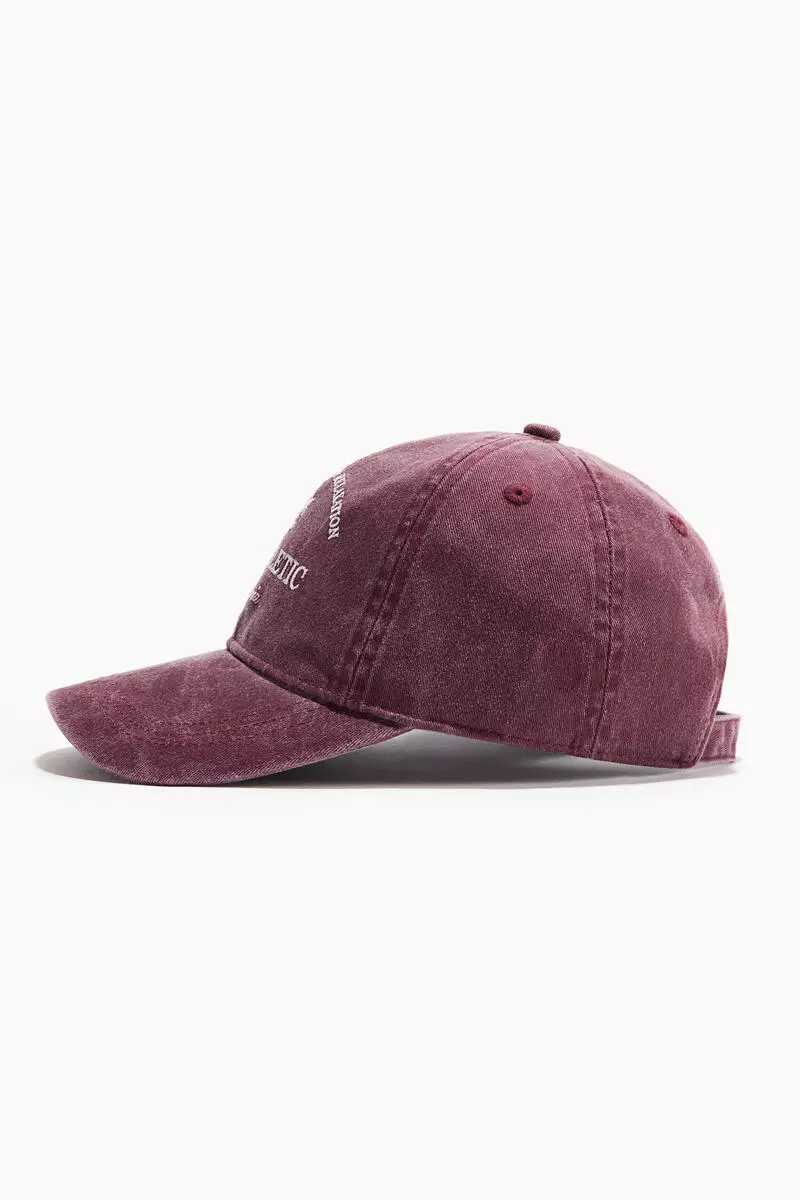 Embroidered-motif twill cap