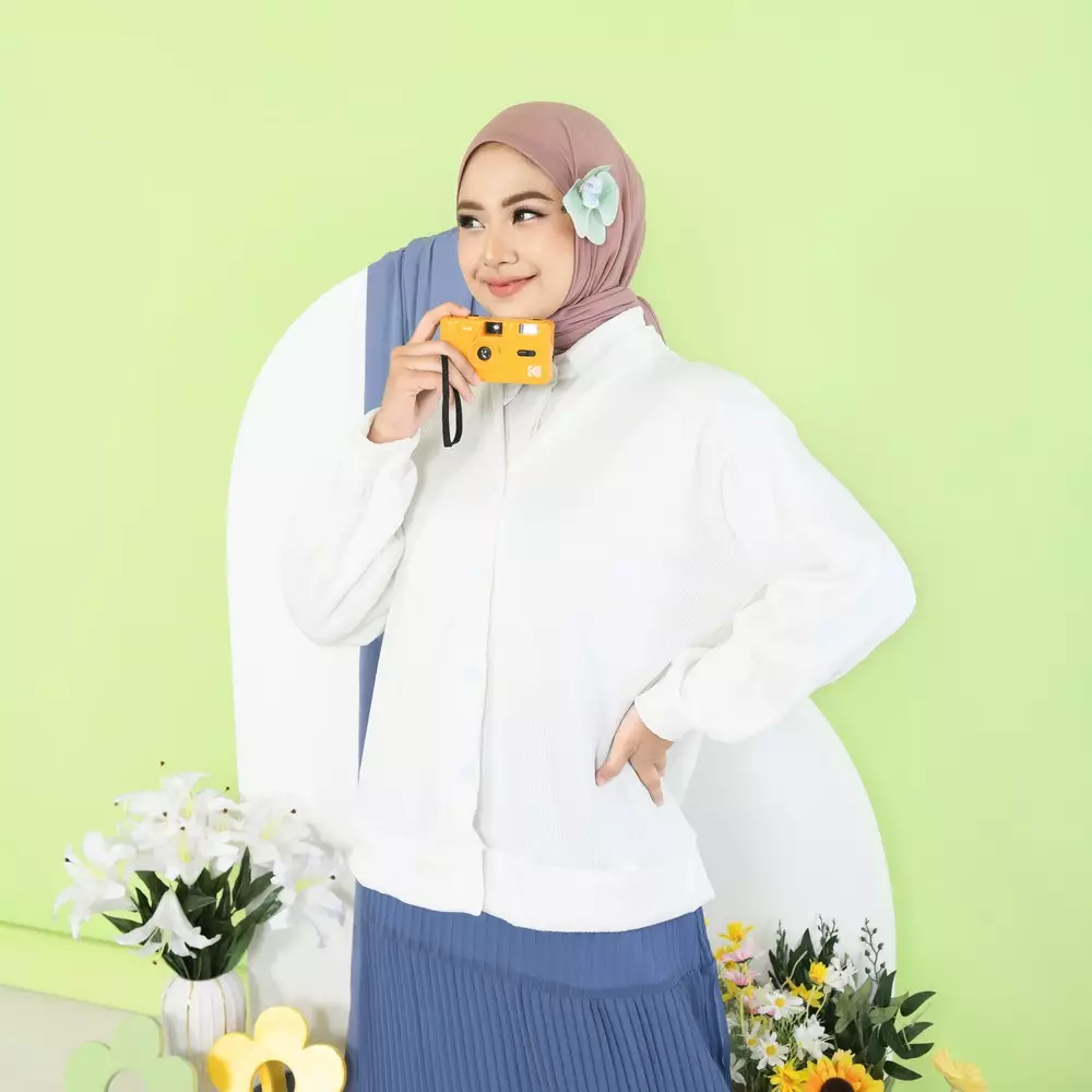 Licca Cardigan - Broken White M19725 R36S4