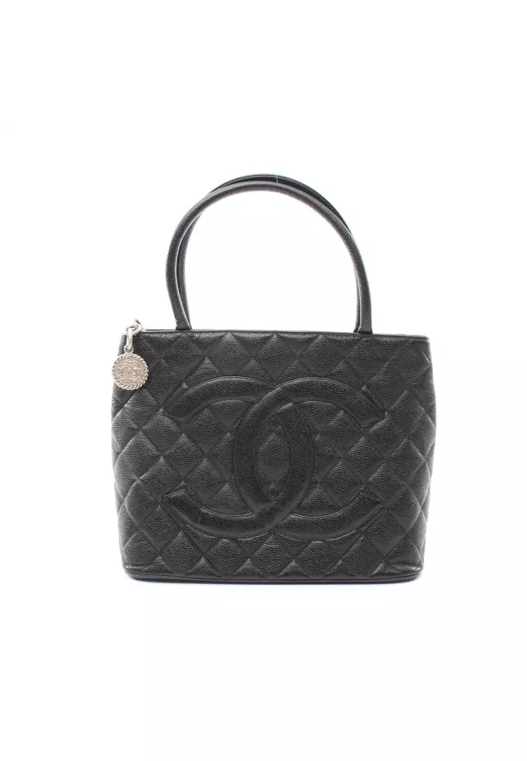 Pre-loved Chanel reissue tote Handbag tote bag Caviar skin black silver  hardware