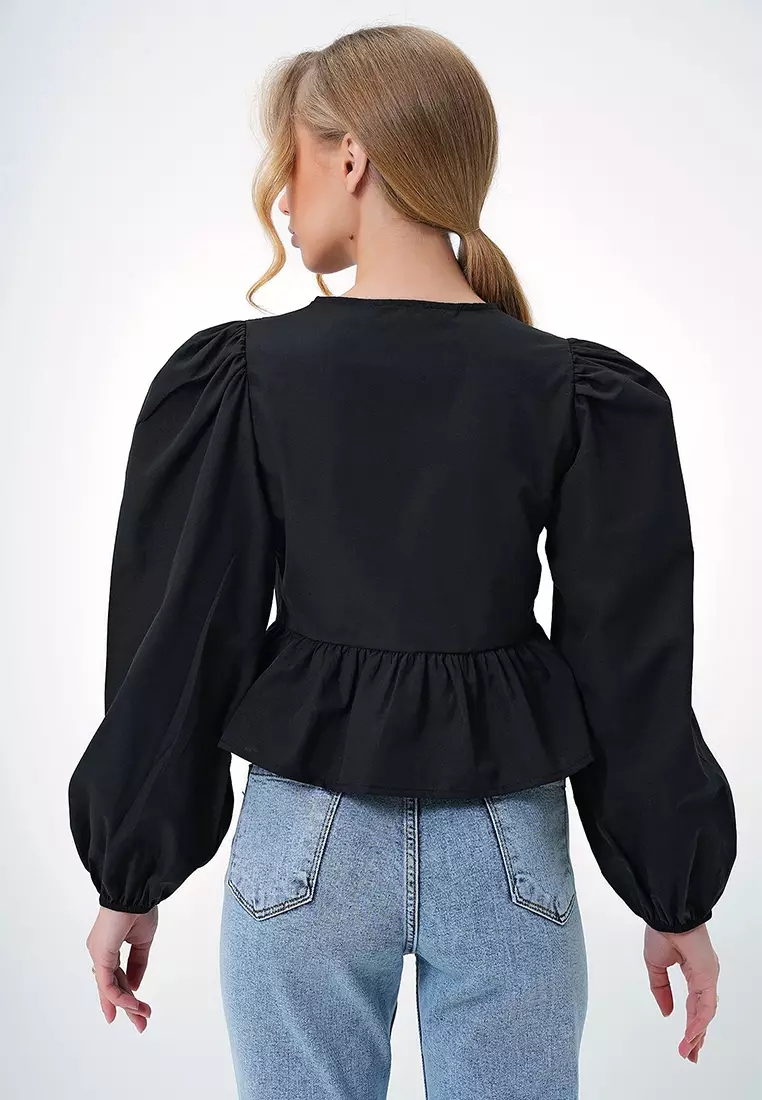 Women's Black Crew Neck Bow Tie Princess Sleeve Poplin Blouse