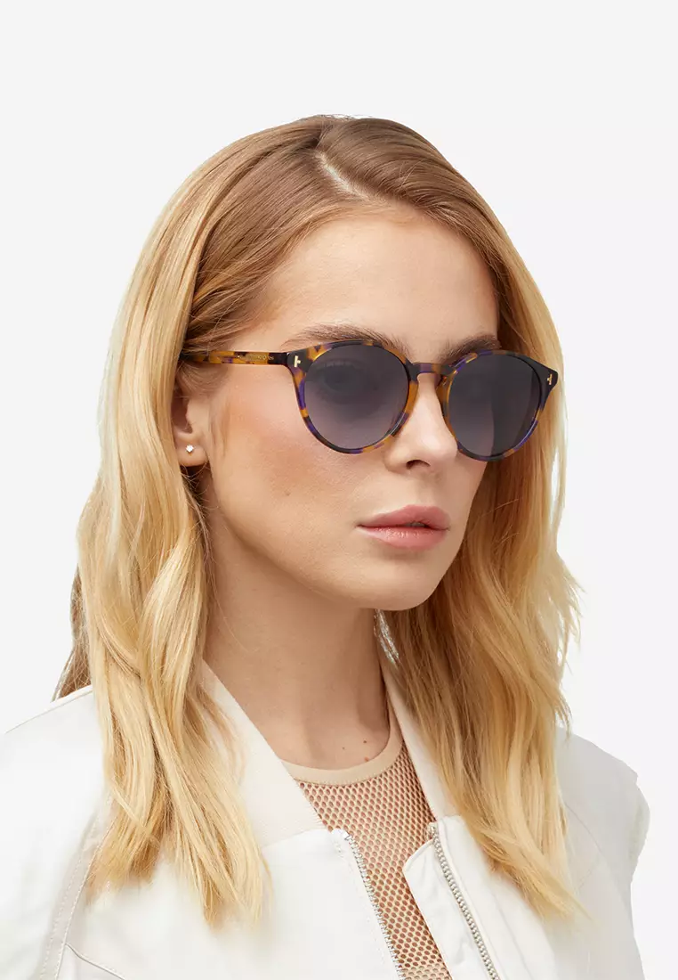 HAWKERS Carey Blue Denim SALT Sunglasses for Men and Women, Unisex. UV400 Protection. Official Product designed in Spain