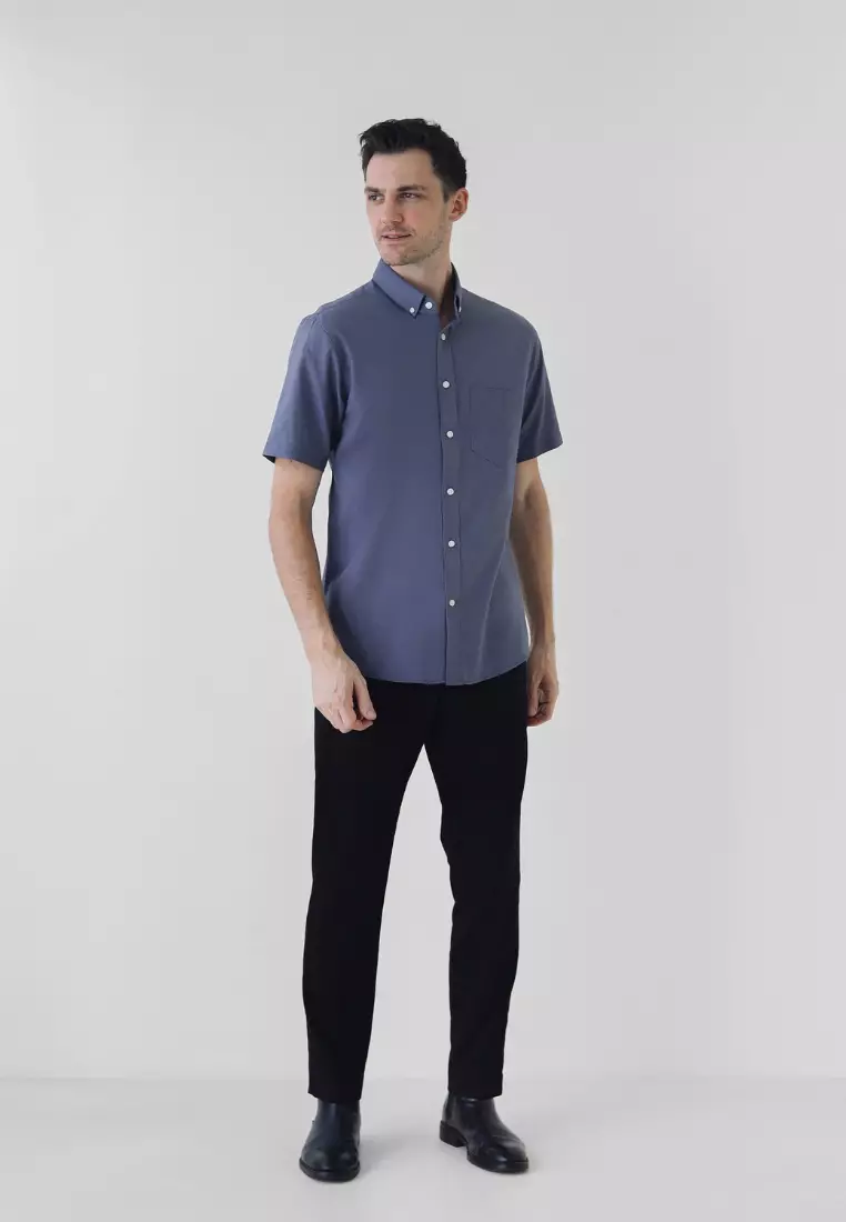 Cotton Well Ben Short Sleeve Oxford Shirt Jet Blue | Kemeja Pria Lengan Pendek Basic Polos Biru Tua Denim