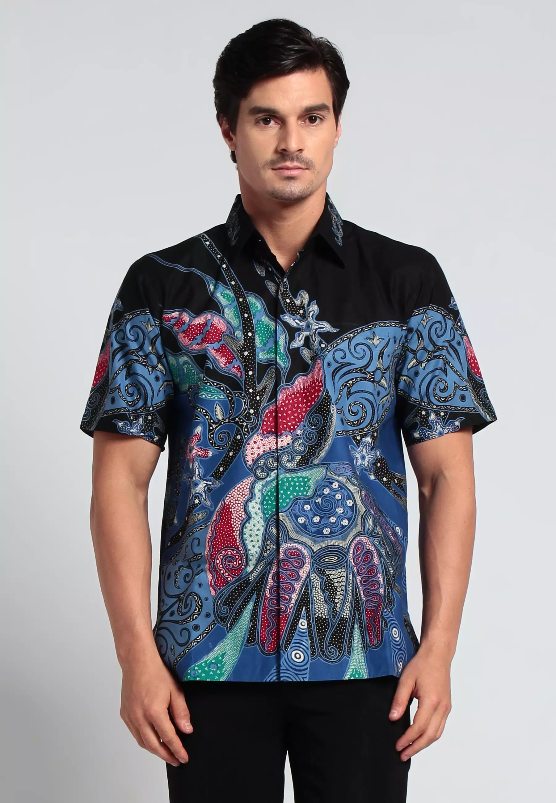 Hem Batara bayu lengan pendek slimfit