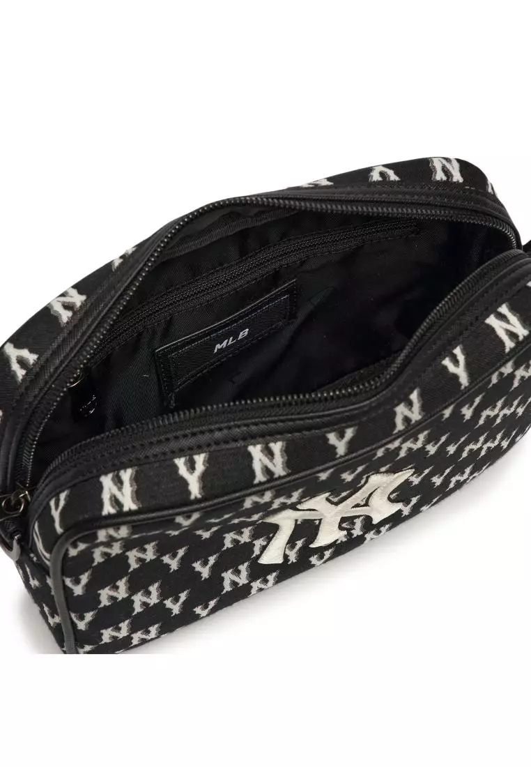 MLB Monogram Jacquard cross bag, New York Yankees, Women's Fashion, Bags &  Wallets, Cross-body Bags on Carousell