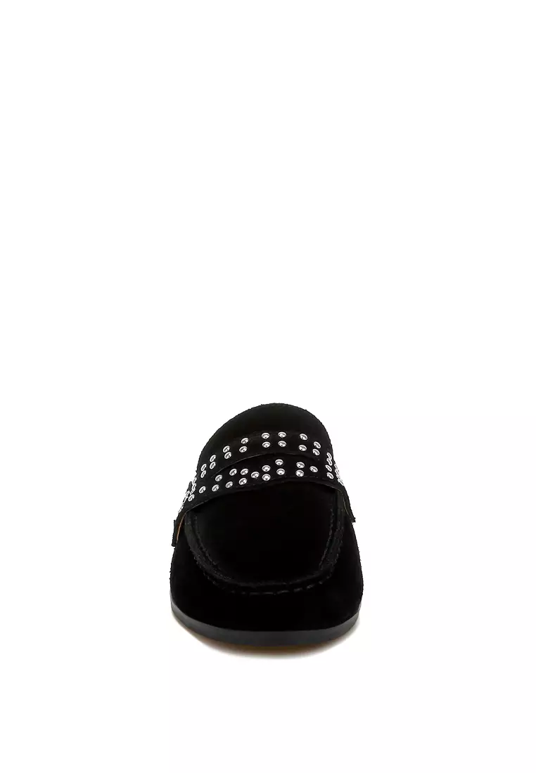 Sandal Tali Penny Berhias Stud Warna Hitam